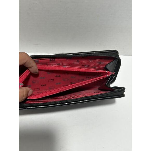 Hello Kitty Sanrio Black Wallet Red Lining HK Print Quilted Ladies Logo Zip Pull - Picture 7 of 9